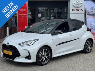 Toyota Yaris 1.5 Hybrid Executive PANO HEAD-UP APPLE/ANDROID STOEL/STUURVERWARMING CAMERA PARK-SENSOREN KEYLESS CLIMA