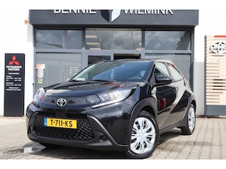Toyota Aygo 1.0 VVT-i MT Play Trekhaak | Armsteun | All Seasonbanden