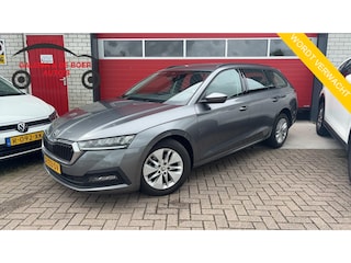 Skoda Octavia Combi 1.5 e-TSI Business Edition AUTOMAAT / TREKHAAK / CARPLAY / FULL LED / KEYLESS / CLIMA / PDC / BLUETOOTH / CRUISE / NL-AUTO