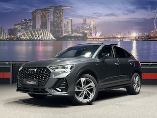 Audi Q3 35 TFSI 3xS-Line Trekhaak|Keyless|Sfeerlicht|Camera|Panorama|Full Option
