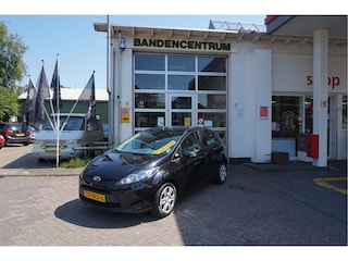 Ford Fiesta 1.25 Limited NIEUWE DISTRIBUTIERIEM!
