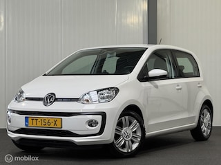 Volkswagen Up 1.0 BMT high up! [ NAP led cruise Spotify BT audio pdc]