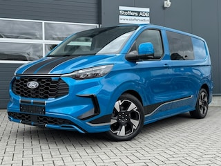 Ford Transit Custom 320 2.0 TDCI L1H1 Sport DC AWD 170pk | Elekt. Trekhaak | 19 inch | 5-pers | Digi Spiegel | Garantie 2028 | 4WD