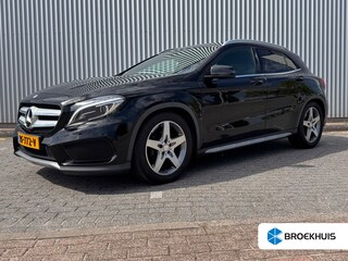 Mercedes-Benz GLA 180 AMG Night Edition Plus Automaat | Afneembare Trekhaak | Navigatie | Camera | Cruise Control | Stoelverwarming | | Airco | Audioinstallatie met CD-speler | Bi-xenon koplampen