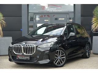 BMW 2-serie Tourer 225e xDrive M Sport 245pk Panoramadak/Navigatie/360Camera