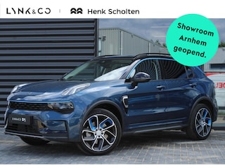 Lynk & Co 01 1.5 | Panoramadak | Achteruitrijcamera | Elektrische bestuurdersstoel met geheugen | Stoelverwarming | Actieve bochtverlichting | Adaptieve Cruise Control | Stuurassistent | Lane Assist | Navigatie | Elektrische Achterklep | Keyless Entry | Dodehoekassistent