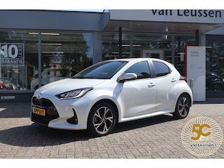 Toyota Yaris 1.5 HYBRID 115 STYLE STOEL-STUUR VERW. DODEHOEK LED KOPLAMPEN KEYLESS PARK.SENSOREN V+A