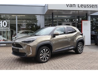 Toyota Yaris Cross 1.5 HYBRID 115 STYLE STOEL-STUUR & RUITENWISSER. KEYLESS DRAADLOZE TEL.LADER