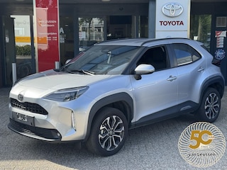 Toyota Yaris Cross 1.5 Hybrid Dynamic CAMERA KEYLESS ENTRY LICHTMETALEN VELGEN STUUR/STOEL VERWARMING