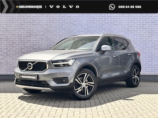 Volvo XC40 2.0 T4 Momentum Pro | Navigatie | Parkeercamera | Stoelverwarming | Adaptieve Cruise Control | BLIS | Getint Glas | Adaptieve LED Verlichting | Parkeersensoren Voor en Achter |