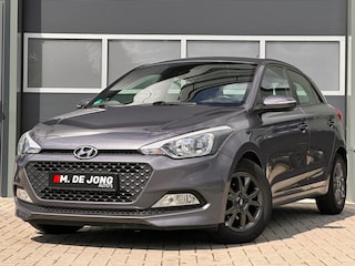Hyundai i20 1.2i Go! Airco Stoel- en Stuurverwarming LMV