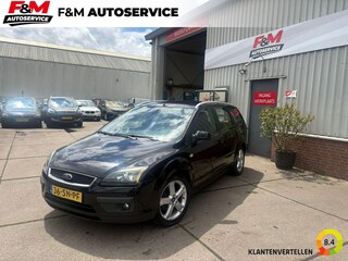 Ford Focus Wagon 1.6-16V Futura Airco, trekhaak, geinig voor weinig