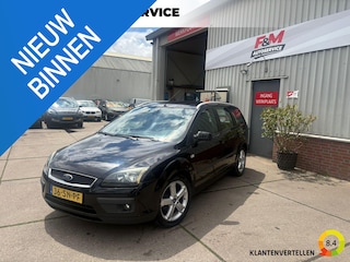 Ford Focus Wagon 1.6-16V Futura Airco, trekhaak, geinig voor weinig