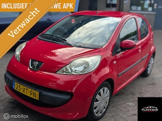 Peugeot 107 1.0-12V XS - Uniek lage kilometerstand