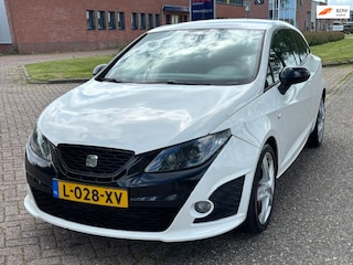 Seat Ibiza SC 1.4 TSI Cupra Automaat Bocanegra ECC Audio-CD/MP3 ABS LMV 17" Cruisecontrol Xenon Sportstoelen Dealeronderh. Nw Apk!
