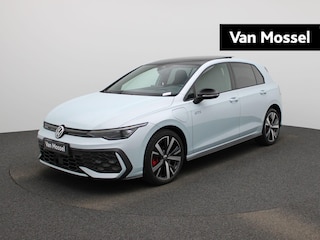 Volkswagen Golf 1.5 eHybrid GTE 272 PK | Panoramadak | Trekhaak | 18 Inch Catania Velgen | LED Matrix | Stoelverwarming | Achteruitrijcamera