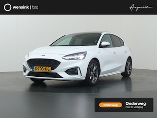 Ford Focus 1.0 EcoBoost St Line | Trekhaak | Panoramadak | Winterpakket | Cruise Control Adaptief | Parkeercamera |