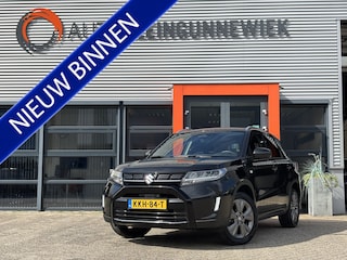 Suzuki Vitara 1.5 Hybrid Select / Allseason Banden / Navi / Stoelverwarming / Applecarplay/AndroidAuto /