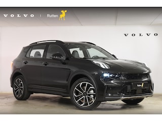 Lynk & Co 01 276PK Automaat Core / Adaptieve cruise control / Stoel - en stuurwielverarming / Parkeersensoren met camera / Apple carplay / Trekhaak / Metallic lak / 19" lichtmetalen velgen