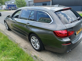 BMW 5-serie Touring 518d High Exec. AUT. LEER NAVI CRUISE ZEER NETJES VOLLEDIG ONDERHOUDEN