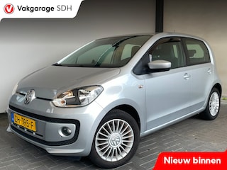 Volkswagen Up 1.0 high up! BlueMotion|Stoelverwarming|4-Seizoenen banden|Airco|5-Deurs