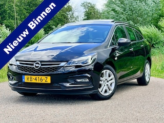 Opel Astra Sports Tourer 1.0 Business+ / Clima / Navi / Svhuifdak / CC / Verwarmde Stuur en Voorstoelen / PDC / 2de Eigenaar / NAP