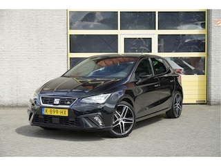Seat Ibiza 1.0 TSI 5drs FR Business Intense Plus BJ2020 Lmv 18" | Led V+A | Pdc | Achteruitrijcamera | Navi | Climate control | Cruise control | Sportstoelen | Verwarmde voorstoelen | Zwarte hemel | Extra getint glas