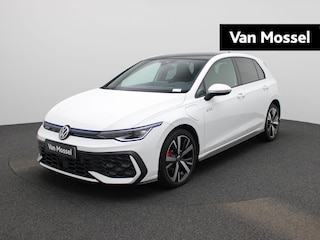 Volkswagen Golf 1.5 eHybrid GTE 272 PK| Panoramadak | Head-Updisplay | 360 Camera | 18 Inch Velgen | Navigatie