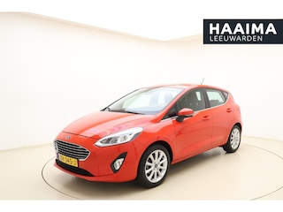 Ford Fiesta 1.0 EcoBoost Titanium | Trekhaak | Navigatie | Camera | Parkeersensoren voor en achter | Climate control | Lichtmetalen velgen