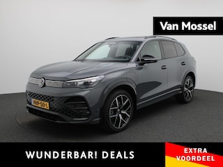 Volkswagen Tiguan 1.5 eHybrid R-Line Edition 204 PK| Origineel Nederlands | 1e Eigenaar | Navigatie | Achteruitrijcamera | Digitale Cockpit | Black Style | Dodehoekdetectie