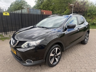 Nissan Qashqai 1.2 Autom/Tiptr N-Connecta Pano/Clima/Cruise/Navi/Camera
