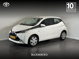 Toyota Aygo 1.0 VVT-i x-play | Airco | Camera achter |