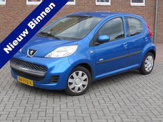 Peugeot 107 1.0-12V Millesim 200 * Rijklaarprijs incl. garantie * Airco * 5 Deurs * Electrisch Ramen *