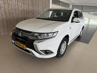 Mitsubishi Outlander 2.4 PHEV Pure