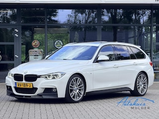 BMW 3-serie Touring 330d M Sport | Automaat | Head Up | Harman/Kardon | Pano | Trekhaak | Nieuwe Motor