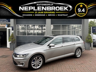 Volkswagen Passat Variant 1.4 TSI GTE Connected Series Plus Panodak,18Inch,Trekhaak,Camera 2016 Vol optie 204pk