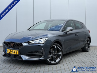 Cupra Leon 1.4 e-Hybrid Performance navi camera Carplay