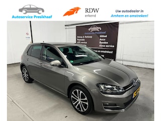 Volkswagen Golf 1.4 TSI Business Edition Connected R Lounge