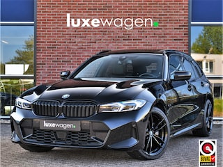 BMW 3-serie Touring 330e M-Sport Pano ACC Trekhaak H/K HUD 19inch Stuurverw