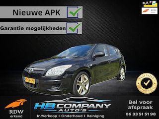 Hyundai i30 1.4i Active Cool | Airco | parkeersensoren | Nieuwe APK