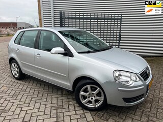 Volkswagen Polo 1.4-16V Optive|Airco|5deurs|LMV|