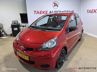 Toyota Aygo 1.0-12V Now AIRCO/5DRS/NWKOPPELING/APK/NAP