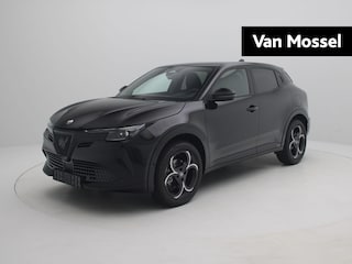 Alfa Romeo Junior 1.2 Turbo Hybrid Ibrida Ti | Techno Pack | LMV 18" | Panoramadak | Speciale Actie Korting! |
