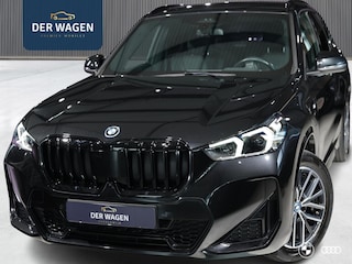 BMW X1 xDr25e M SPORT / MASSAGE / MEMORY / HEADUP / HARMANKARDON / TREKHAAK / 18"
