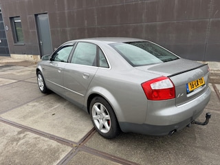 Audi A4 Limousine 1.6 Exclusive