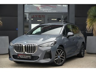 BMW 2-serie Tourer 225e xDrive M Sport 245pk Panoramadak/Navigatie/360Camera