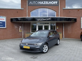 Volkswagen Golf Variant 1.0 eTSI Life Automaat als nieuw 2023 1e Eigenaar | PDC V+A | Navigatie | ACC | LED | LM V