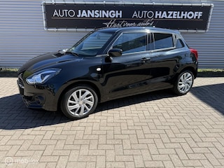 Suzuki Swift 1.2 Select Smart Hybrid met slechts 27.454km | ACC | Stoelverwarming | Airco | Bluetooth |