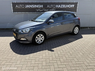 Hyundai i20 1.2 HP i-Motion Comfort Slechts 93.134km | Camera | PDC Achter | Airco | Navigatie | Cruis