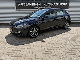 Hyundai i30 1.0 T-GDi MHEV Comfort | Stoel/Stuurverwarming | Camera | Clima | Bomvol! | Cruise |